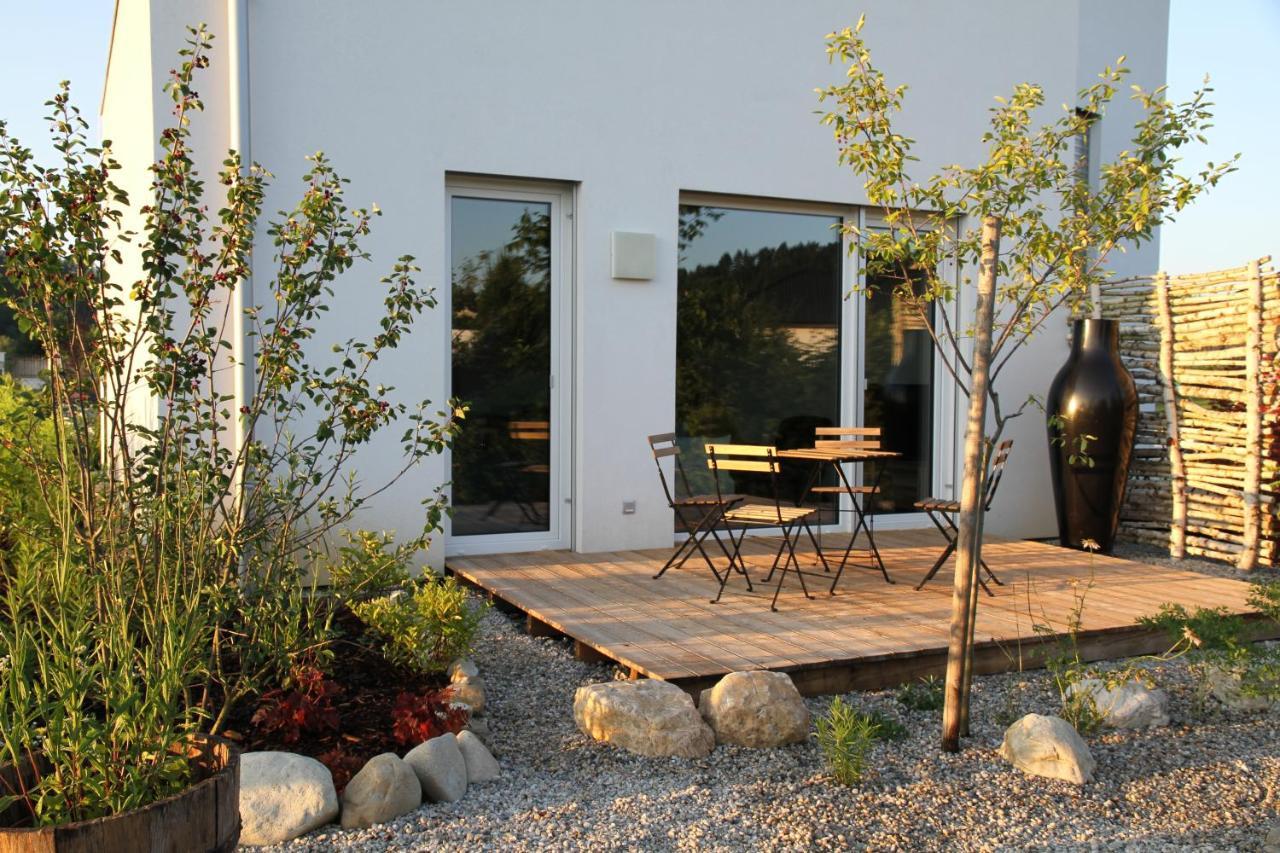 Apartmany Hluboka Nad Vltavou S Vyhledem Na Zamek Exterior foto